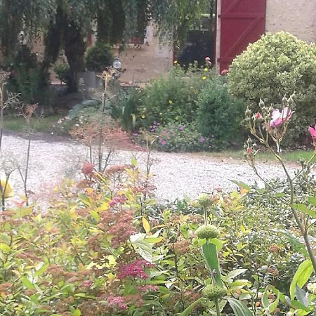 Отель Les Ruettes Saint-Germain-sur-Sarthe Экстерьер фото